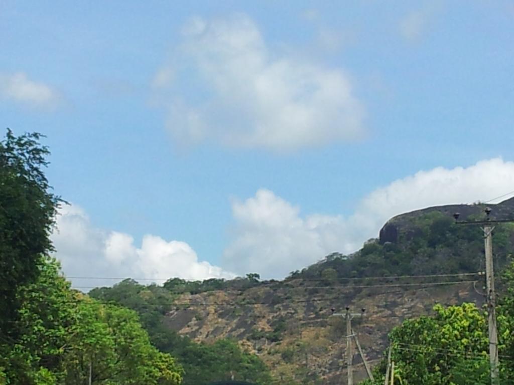 Hotel Kiyara Dambulla Exteriér fotografie