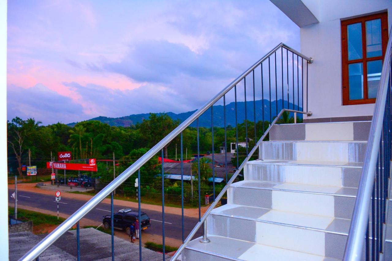 Hotel Kiyara Dambulla Exteriér fotografie